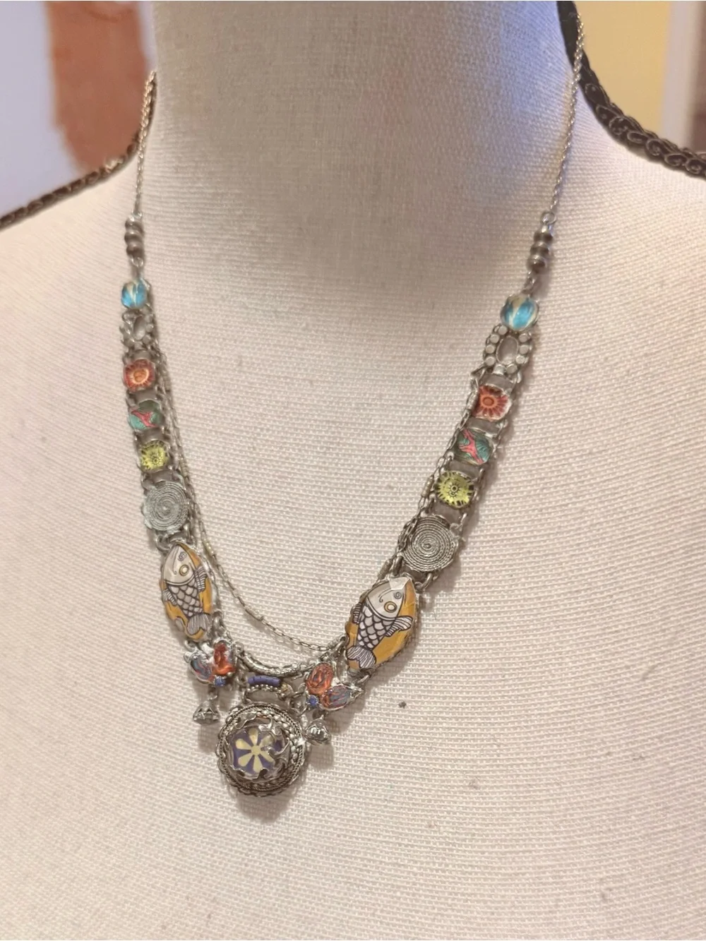 Vintage. This Unique Handcrafted Silver-Tone Multicolor Koi Fish Pendant. - Picture 6 of 10
